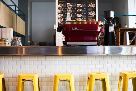 Essence Hotel Carlton - Darwin Holiday 24