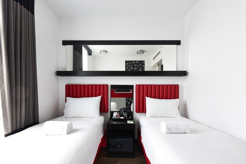 Essence Hotel Carlton - Darwin Holiday 35