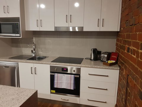 Sublime Spa Apartments - Darwin Holiday 7