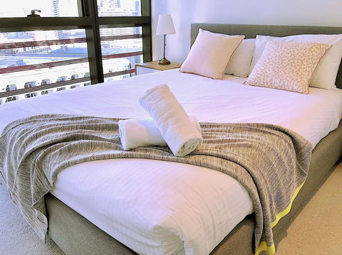 Pride Docklands Waterfront Apartment City View - Darwin Holiday 41