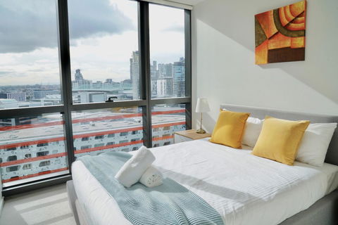 Pride Docklands Waterfront Apartment City View - Darwin Holiday 9
