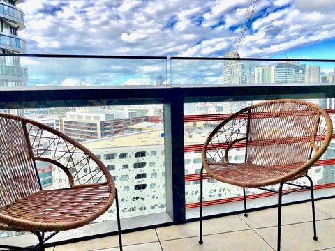 Pride Docklands Waterfront Apartment City View - Darwin Holiday 31