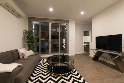 Doncaster Private Collection 2 Bed Townhouse@Pearl - Darwin Holiday 1