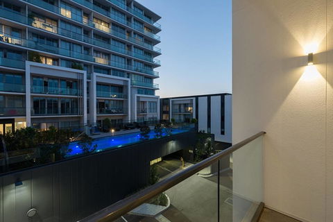 Doncaster Private Collection 2 Bed Townhouse@Pearl - Darwin Holiday 10