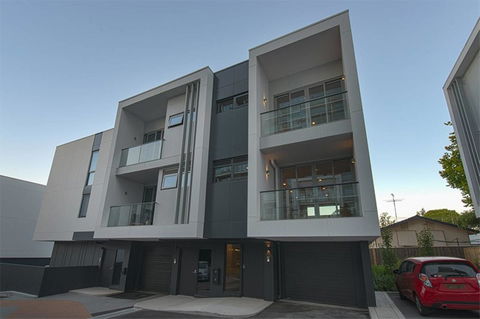 Doncaster Private Collection 2 Bed Townhouse@Pearl - Darwin Holiday 15