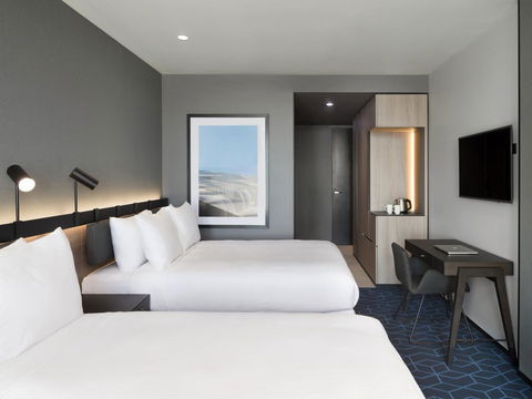 Vibe Hotel Melbourne Docklands - Darwin Holiday 23