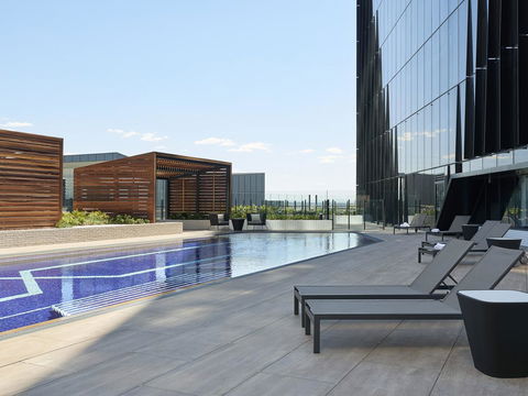 Vibe Hotel Melbourne Docklands - Darwin Holiday 9