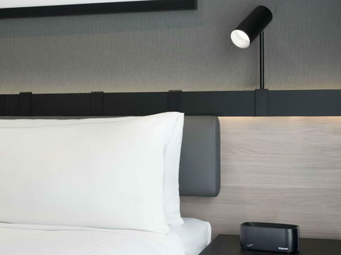 Vibe Hotel Melbourne Docklands - Darwin Holiday 13