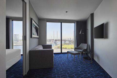 Vibe Hotel Melbourne Docklands - Darwin Holiday 2