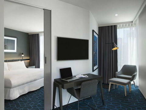 Vibe Hotel Melbourne Docklands - Darwin Holiday 12