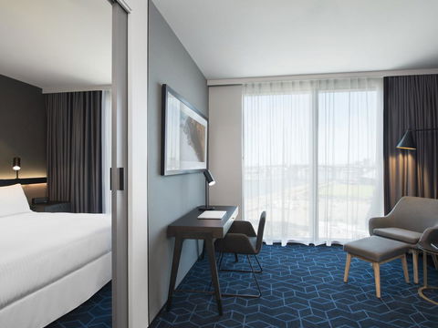 Vibe Hotel Melbourne Docklands - Darwin Holiday 24