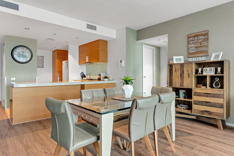 Docklands Private Collection - NEWQUAY - Darwin Holiday 1