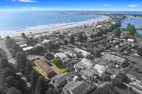 Eastern Beach Holiday Units - Darwin Holiday 7