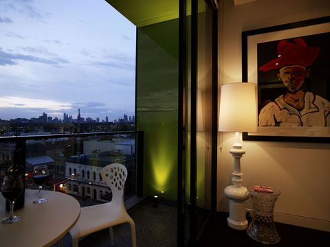 The Cullen Melbourne - Art Series - Darwin Holiday 14