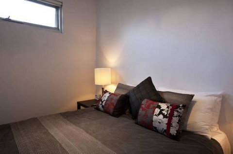 Battery Cove Beach Front Apartment - Darwin Holiday 13