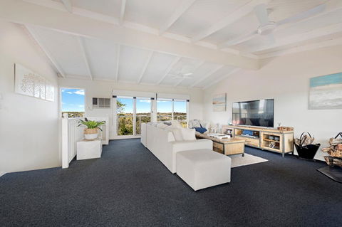 Beachside House - Darwin Holiday 1