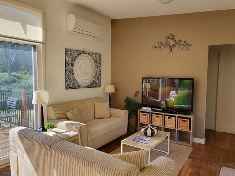 Rural 5 Star Villa\'s With Resort Amenities - Darwin Holiday 3