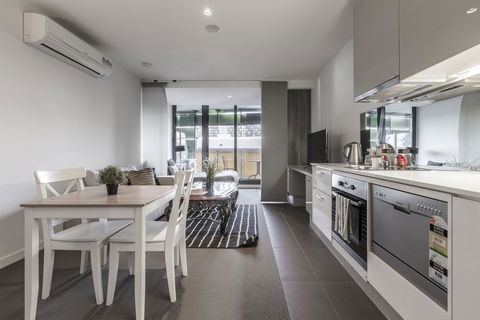 Rose Lane Serviced Apartment - Darwin Holiday 14