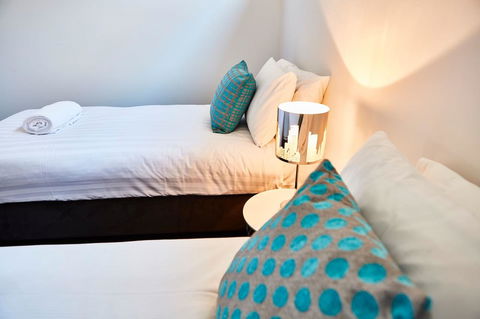 Richmond Â· 3 Level Architecturally Designed Richmond House - Darwin Holiday 11