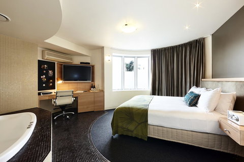 Saint Kilda Beach Hotel - Formerly Rydges St Kilda - Darwin Holiday 1