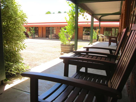 The Harrietville Snowline Hotel - Darwin Holiday 6