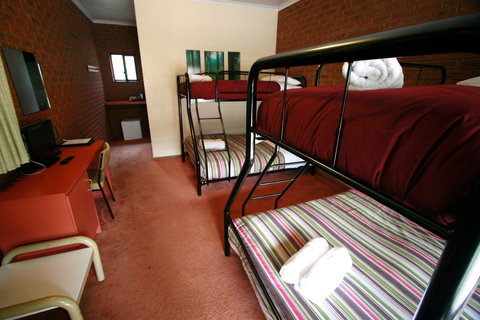 The Harrietville Snowline Hotel - Darwin Holiday 4