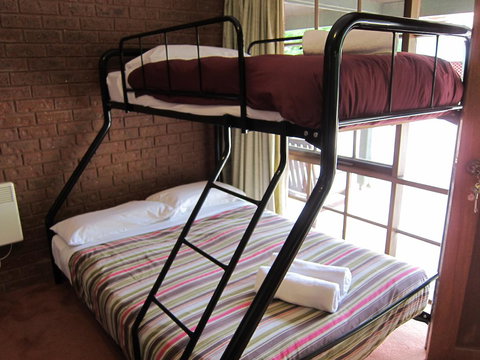 The Harrietville Snowline Hotel - Darwin Holiday 19