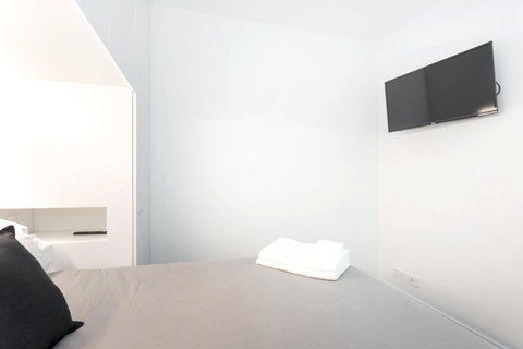 Modern Apartment In The Heart Of St Kilda - Darwin Holiday 13