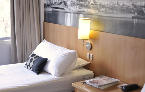 Mercure North Melbourne - Darwin Holiday 18