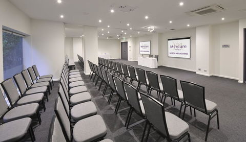 Mercure North Melbourne - Darwin Holiday 43