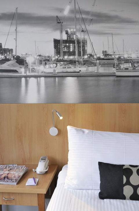 Mercure North Melbourne - Darwin Holiday 17