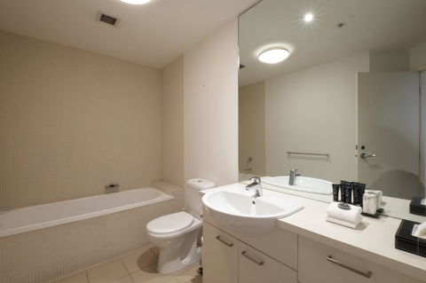 ACD Apartments - Darwin Holiday 40