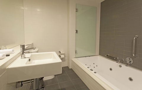 Causeway 353 Hotel - Darwin Holiday 9