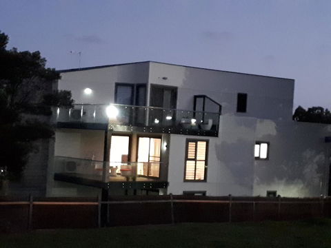 Apartments In Phillip Island Towers - Block C - Darwin Holiday 21