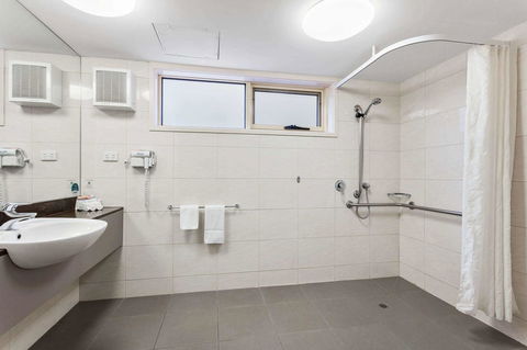 Quality Hotel Bayside Geelong - Darwin Holiday 13