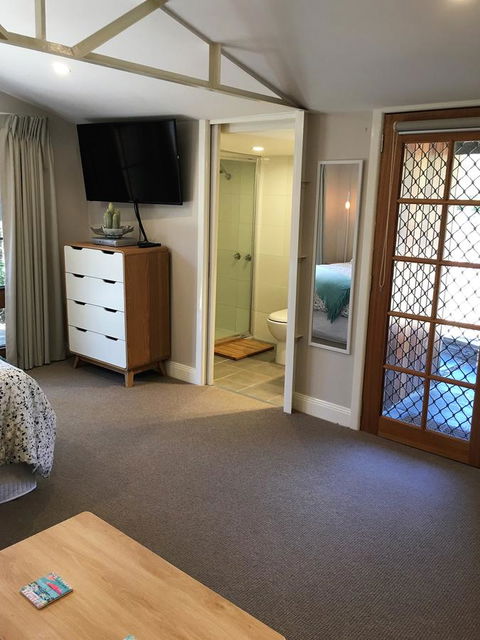 The Cosy Bungalow - Darwin Holiday 3