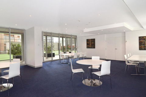 Milano Serviced Apartments - Darwin Holiday 8