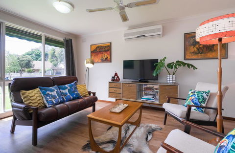 Uptown Frankston - Darwin Holiday 3