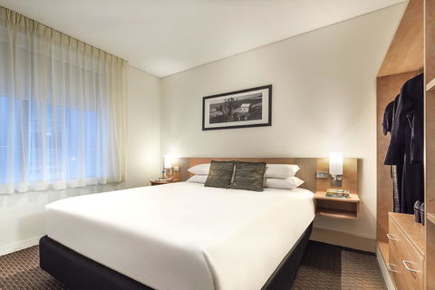 Ibis Melbourne Hotel And Apartments - Darwin Holiday 1