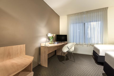 Ibis Melbourne Hotel And Apartments - Darwin Holiday 9