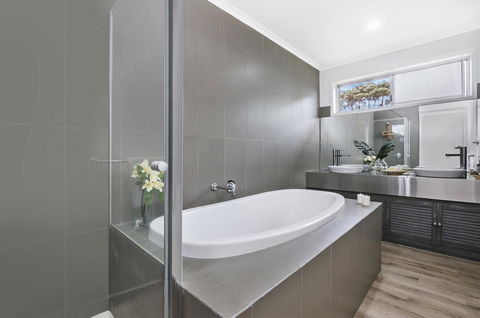 Portland Bay Apartments - Darwin Holiday 8