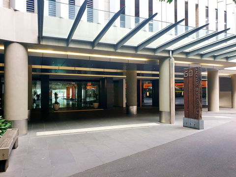 Signature Waterfront Apartments - Darwin Holiday 37