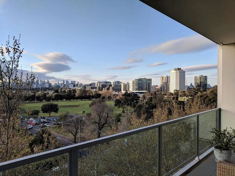 BestView St Kilda Spectacular Sunset Hideaway - Boutique Self-contained Luxury Apartment - Darwin Holiday 2