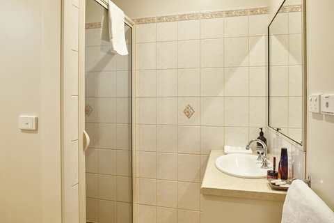 Goldfield Holiday Units - Darwin Holiday 6