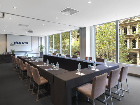 Oaks Melbourne On Collins Suites - Darwin Holiday 14