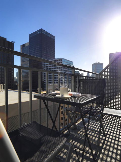 Oaks Melbourne On Collins Suites - Darwin Holiday 17