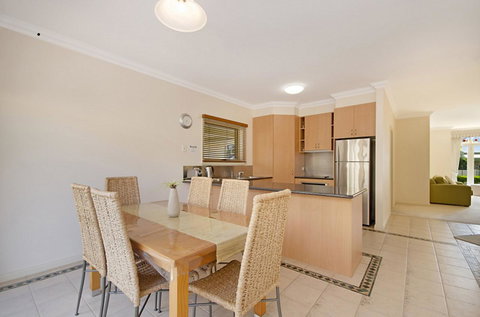 Sea Shells On Banyan Apartment - Darwin Holiday 5