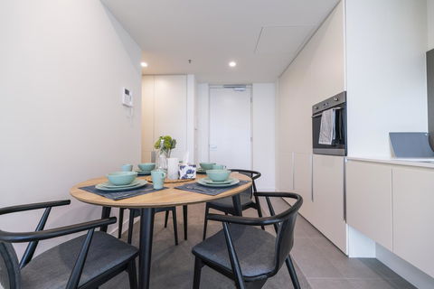 Ocean View/South-bank Premium Location 2 Bedroom Apartments - Darwin Holiday 3