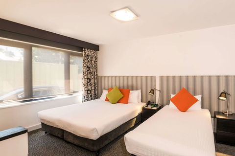 Comfort Hotel East Melbourne - Darwin Holiday 10