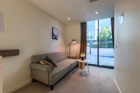 Waterfront 3 Bedroom Luxury Home Victoria Harbour - Darwin Holiday 7